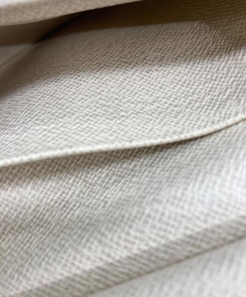 LOUIS VUITTON（ルイ ヴィトン）LOUIS VUITTON (ルイ ヴィトン) 2つ折り財布 ホワイトの古着・服飾アイテム