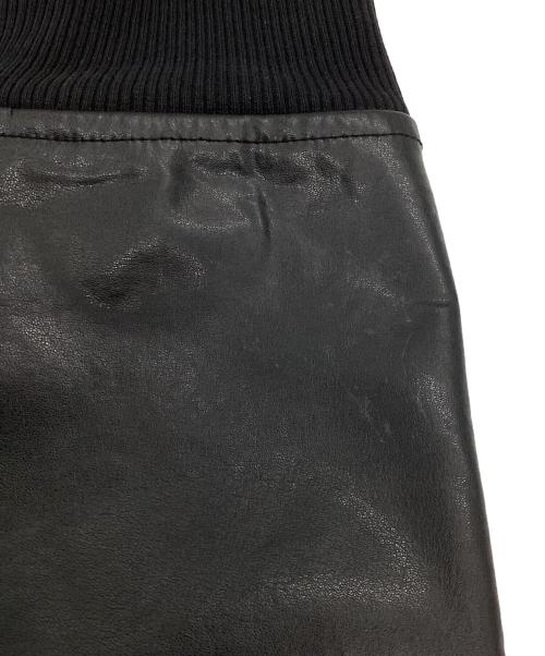 JUST CAVALLI（ジャストカヴァリ）JUST CAVALLI (ジャストカヴァリ) Faux Leather-Sleeve Zip-Front Hoodie ブラック サイズ:Sの古着・服飾アイテム