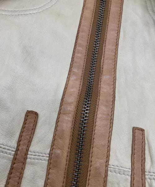 AVIREX（アヴィレックス）AVIREX (アヴィレックス) レザージャケット ベージュ サイズ:Mの古着・服飾アイテム