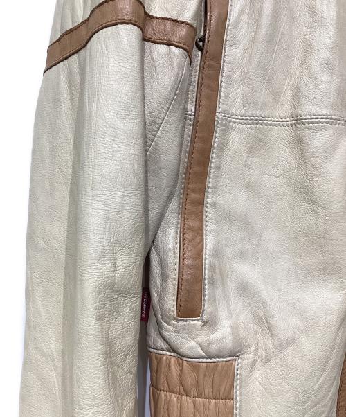 AVIREX（アヴィレックス）AVIREX (アヴィレックス) レザージャケット ベージュ サイズ:Mの古着・服飾アイテム