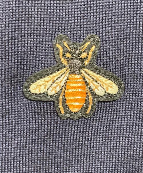 GUCCI（グッチ）GUCCI (グッチ) Bee刺繍 Vネックカーディガン ネイビー×ホワイト サイズ:Lの古着・服飾アイテム