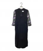 Mame Kurogouchiマメクロゴウチ）の古着「Lace Sleeves I-Line Dress　MM19SS-DR703」｜ブラック