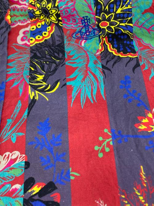 Vivienne Westwood man（ヴィヴィアン ウェストウッド マン）Vivienne Westwood man (ヴィヴィアン ウェストウッド マン) 総柄シャツ レッド サイズ:44の古着・服飾アイテム