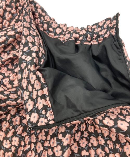 SEVEN TEN by MIHO KAWAHITO（セブン テン バイ ミホ カワヒト）SEVEN TEN by MIHO KAWAHITO (セブン テン バイ ミホ カワヒト) 小花ジャガードスカート　3S301 ピンク サイズ:Sの古着・服飾アイテム