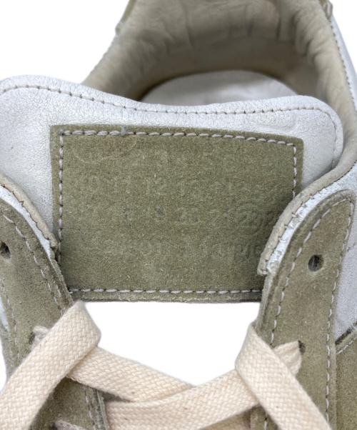 Maison Margiela（メゾンマルジェラ）Maison Margiela (メゾンマルジェラ) ジャーマントレーナー ベージュ×ホワイト サイズ:41の古着・服飾アイテム