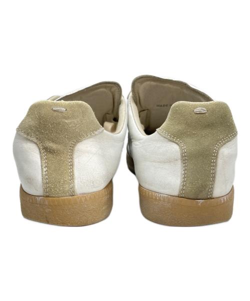 Maison Margiela（メゾンマルジェラ）Maison Margiela (メゾンマルジェラ) ジャーマントレーナー ベージュ×ホワイト サイズ:41の古着・服飾アイテム