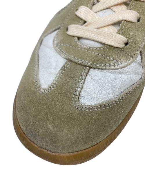 Maison Margiela（メゾンマルジェラ）Maison Margiela (メゾンマルジェラ) ジャーマントレーナー ベージュ×ホワイト サイズ:41の古着・服飾アイテム