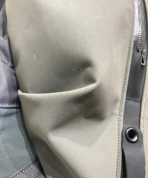 ARC'TERYX（アークテリクス）ARC'TERYX (アークテリクス) Arro 16 Backpack グレーの古着・服飾アイテム