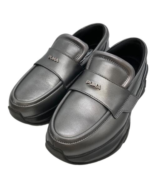PUMA（プーマ）PUMA (プーマ) W LOAFYR METALIC グレー サイズ:22.5の古着・服飾アイテム
