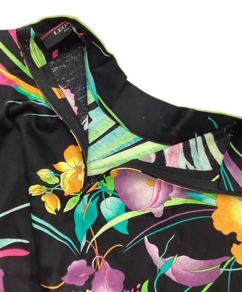 LEONARD（レオナール）LEONARD (レオナール) ハイネック総柄Tシャツ ブラック×マルチカラー サイズ:LLの古着・服飾アイテム