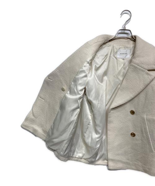 CADUNE（カデュネ）CADUNE (カデュネ) 金釦Pコート ホワイト サイズ:36の古着・服飾アイテム