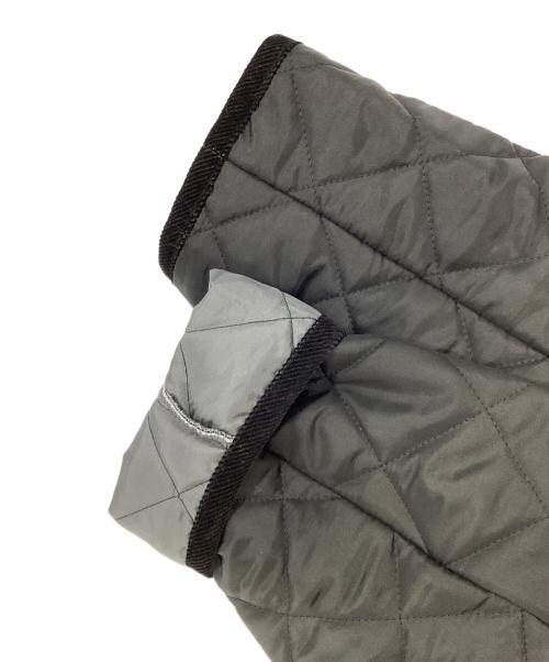 Traditional Weatherwear（トラディショナルウェザーウェア）Traditional Weatherwear (トラディショナルウェザーウェア) 襟コーデュロイキルティングジャケット ブラック サイズ:40の古着・服飾アイテム