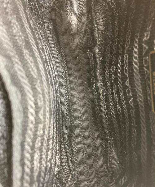 PRADA（プラダ）PRADA (プラダ) サフィアーノ ヴェルニリボン ミニショルダーバッグ ブラックの古着・服飾アイテム