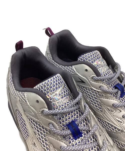 MIZUNO（ミズノ）MIZUNO (ミズノ) MXR ローカットスニーカー D1GA255301 シルバー×パープル サイズ:26.0cmの古着・服飾アイテム