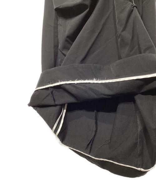 OMMO（オーエムエムオー）OMMO (オーエムエムオー) IRREGULAR TUCK COCOON SK 882410800001 ブラック サイズ:36の古着・服飾アイテム