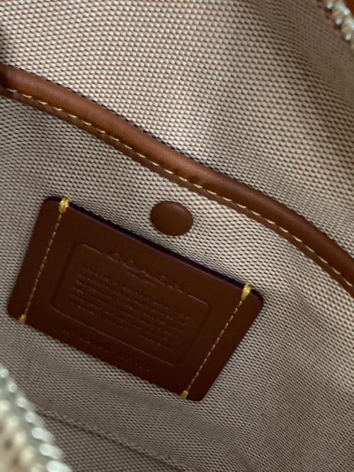 COACH（コーチ）COACH (コーチ) ローグ 25・ツイード バッグ ベージュの古着・服飾アイテム