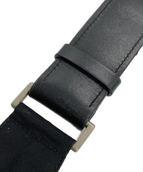 PRADA（プラダ）PRADA (プラダ) トライアングルロゴナイロンショルダーバッグ ブラックの古着・服飾アイテム