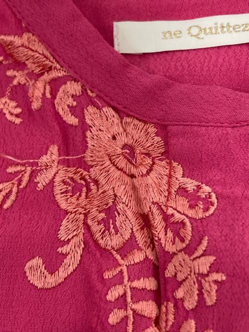 ne quittez pas（ヌキテパ）ne quittez pas (ヌキテパ) モスレーヨンルピナスエンブロイダリーシャツドレス ピンク サイズ:Mの古着・服飾アイテム