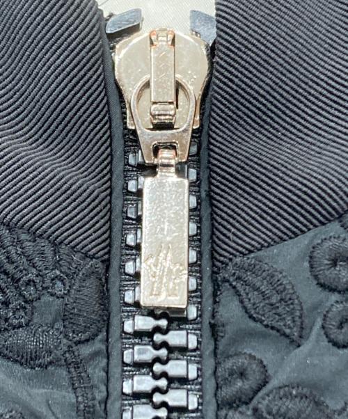 MONCLER（モンクレール）MONCLER (モンクレール) Black Flowers Embroidered Light Jacket ブラック サイズ:2の古着・服飾アイテム