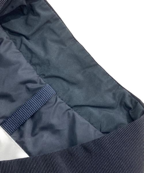 MONCLER（モンクレール）MONCLER (モンクレール) Black Flowers Embroidered Light Jacket ブラック サイズ:2の古着・服飾アイテム