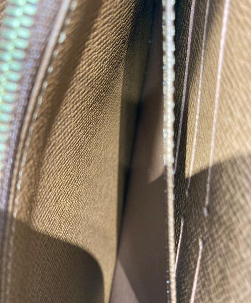 LOUIS VUITTON（ルイ ヴィトン）LOUIS VUITTON (ルイ ヴィトン) ポルトフォイユ・サラ 長財布 ブラウンの古着・服飾アイテム