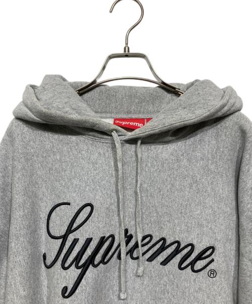 SUPREME（シュプリーム）SUPREME (シュプリーム) Raised script Hooded Sweatshirt（レイズ スクリプト フーデッド スウェット） グレー サイズ:Lの古着・服飾アイテム
