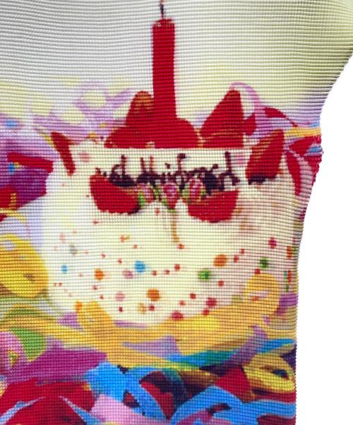 me ISSEY MIYAKE（ミーイッセイ ミヤケ）me ISSEY MIYAKE (ミーイッセイ ミヤケ) ケーキプリントノースリーブプリーツカットソー マルチカラー サイズ:不明の古着・服飾アイテム