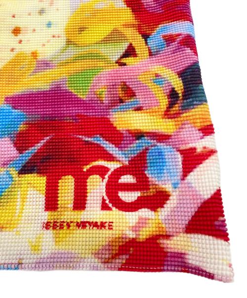 me ISSEY MIYAKE（ミーイッセイ ミヤケ）me ISSEY MIYAKE (ミーイッセイ ミヤケ) ケーキプリントノースリーブプリーツカットソー マルチカラー サイズ:不明の古着・服飾アイテム