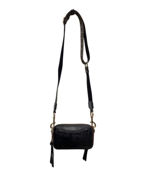 MARC JACOBS（マークジェイコブス）MARC JACOBS (マークジェイコブス) スナップショット ショルダーバッグ ブラック×レッドの古着・服飾アイテム