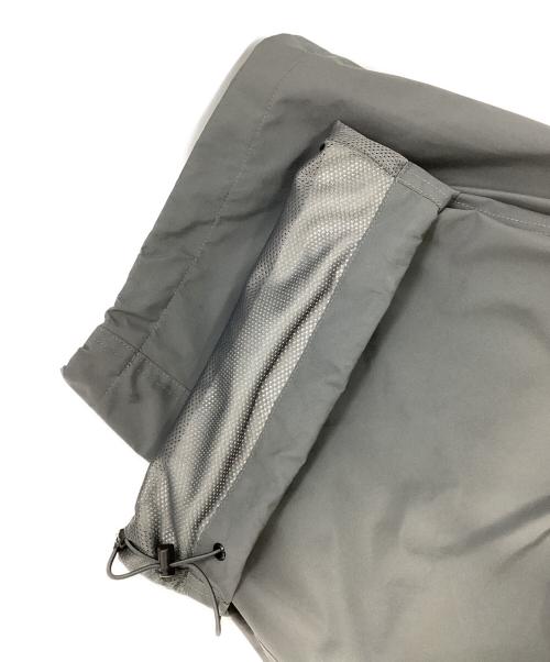 Plus Phenix（プラスフェニックス）Plus Phenix (プラスフェニックス) FREAK'S STORE (フリークスストア) PACKABLE SLACKS PANTS グレー サイズ:Mの古着・服飾アイテム