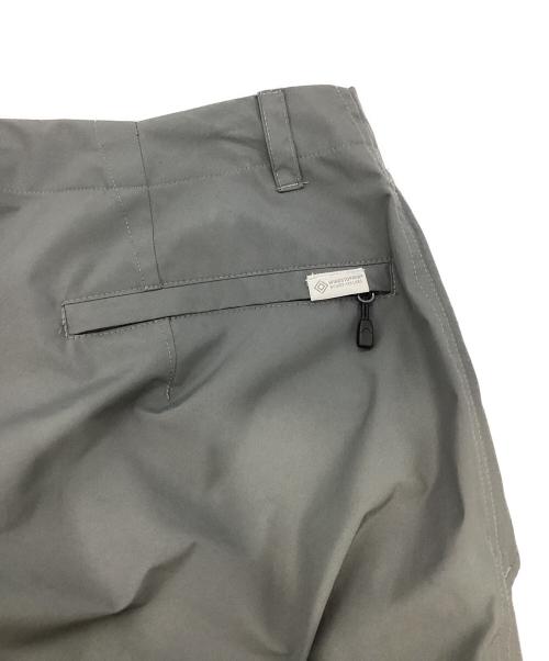 Plus Phenix（プラスフェニックス）Plus Phenix (プラスフェニックス) FREAK'S STORE (フリークスストア) PACKABLE SLACKS PANTS グレー サイズ:Mの古着・服飾アイテム