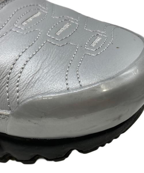 NIKE（ナイキ）NIKE (ナイキ) Air Max Plus Tiempo（エアマックス　プラス　ティエンポ） グレー サイズ:26.5の古着・服飾アイテム