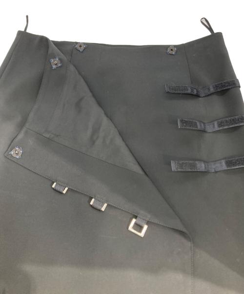 PRADA（プラダ）PRADA (プラダ) 3連ベルト 巻きスカート ブラック サイズ:40の古着・服飾アイテム