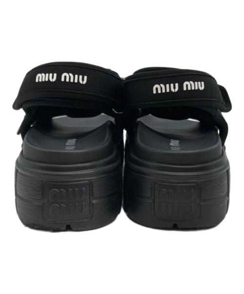 MIU MIU（ミュウミュウ）MIU MIU (ミュウミュウ) チャンキー ネオプレン サンダル ブラック サイズ:37 1/2の古着・服飾アイテム