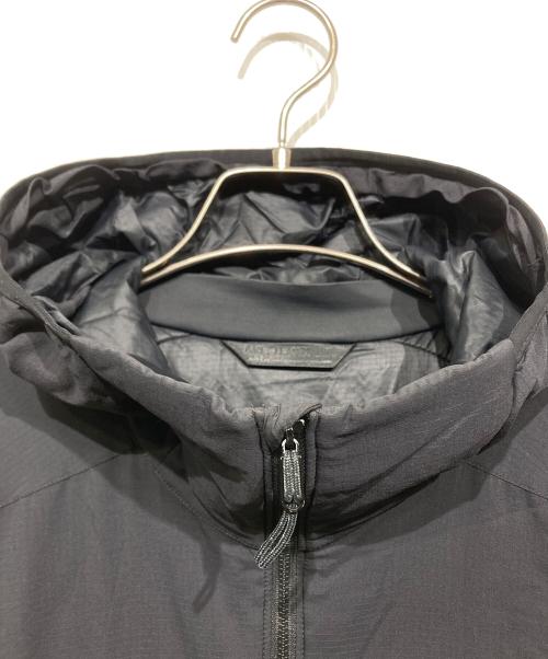 ARC'TERYX（アークテリクス）ARC'TERYX (アークテリクス) ATOM AR HOODY ブラック サイズ:Mの古着・服飾アイテム