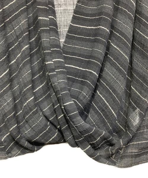 ISSEY MIYAKE PERMANENTE（イッセイミヤケ ペルマネンテ）ISSEY MIYAKE PERMANENTE (イッセイミヤケ ペルマネンテ) カシュクールシャツ グレー サイズ:Mの古着・服飾アイテム