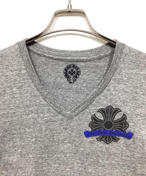 CHROME HEARTS（クロムハーツ）CHROME HEARTS (クロムハーツ) VネックTシャツ グレー サイズ: Sの古着・服飾アイテム