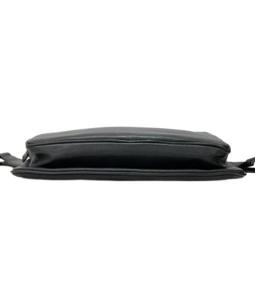 objcts.io（オブジェクツアイオー）objcts.io (オブジェクツアイオー) BELT BAG FOR LAPTOP ブラックの古着・服飾アイテム