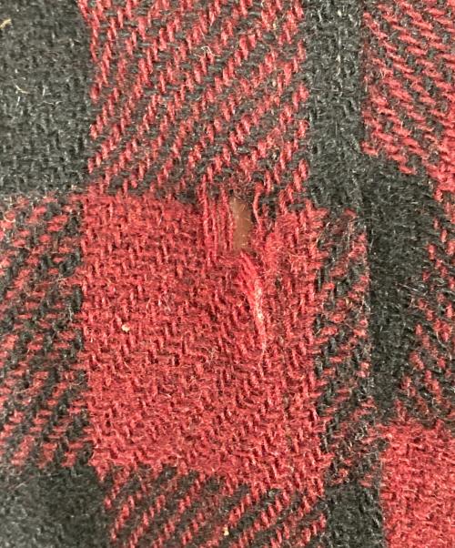 BUCK SKEIN（バックスケイン）BUCK SKEIN (バックスケイン) ウールハーフジップシャツ レッド×ブラック サイズ:不明の古着・服飾アイテム