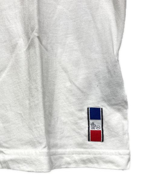 MONCLER（モンクレール）MONCLER (モンクレール) FRAGMENT DESIGN (フラグメントデザイン) MAGLIA T-SHIRT ホワイト サイズ:Lの古着・服飾アイテム