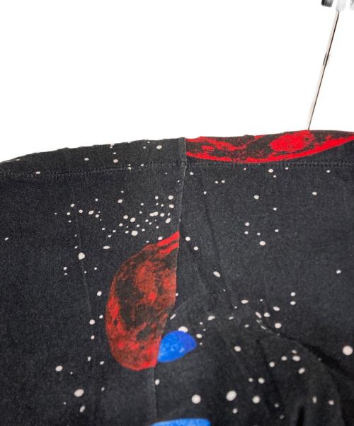 GUCCI（グッチ）GUCCI (グッチ) スネークスペースプリントTシャツ　457936-X3G51 ブラック サイズ:Lの古着・服飾アイテム