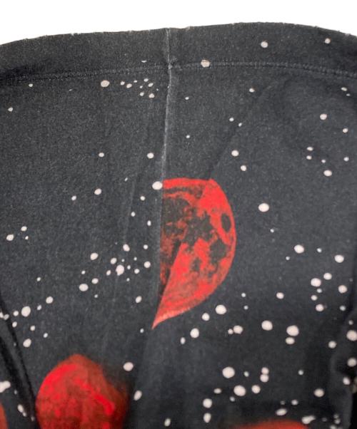 GUCCI（グッチ）GUCCI (グッチ) スネークスペースプリントTシャツ　457936-X3G51 ブラック サイズ:Lの古着・服飾アイテム
