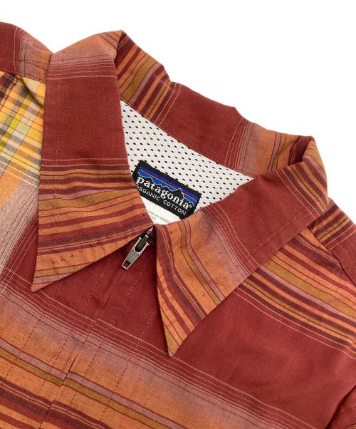 Patagonia（パタゴニア）Patagonia (パタゴニア) RHYTHM SIDEBURN SHIRT レッド サイズ:Mの古着・服飾アイテム
