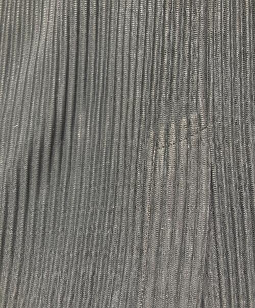 HOMME PLISSE ISSEY MIYAKE（オム プリッセ イッセイ ミヤケ）HOMME PLISSE ISSEY MIYAKE (オム プリッセ イッセイ ミヤケ) テーラードプリーツジャケット グレー サイズ:4の古着・服飾アイテム