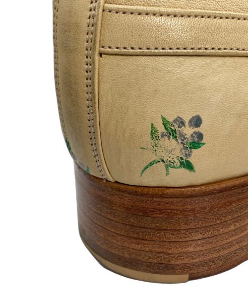 masu（エムエーエスユー）masu (エムエーエスユー) BALLET BOOTS(flower hand paint) ベージュ サイズ:42の古着・服飾アイテム