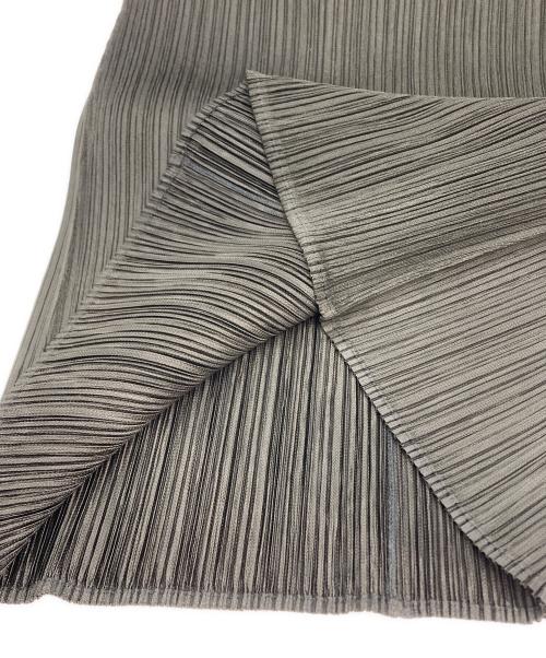 PLEATS PLEASE（プリーツプリーズ）PLEATS PLEASE (プリーツプリーズ) プリーツスカート オリーブ サイズ:3の古着・服飾アイテム
