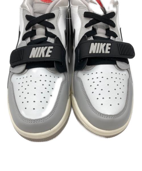 NIKE（ナイキ）NIKE (ナイキ) Air Jordan Legacy 312 Low CD7069-101 グレー×ホワイト サイズ:US9.5 未使用品の古着・服飾アイテム