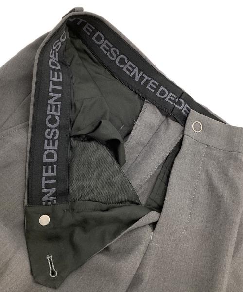 DESCENTE（デサント）DESCENTE (デサント) 3ピースセットアップスーツ グレー サイズ:A6の古着・服飾アイテム