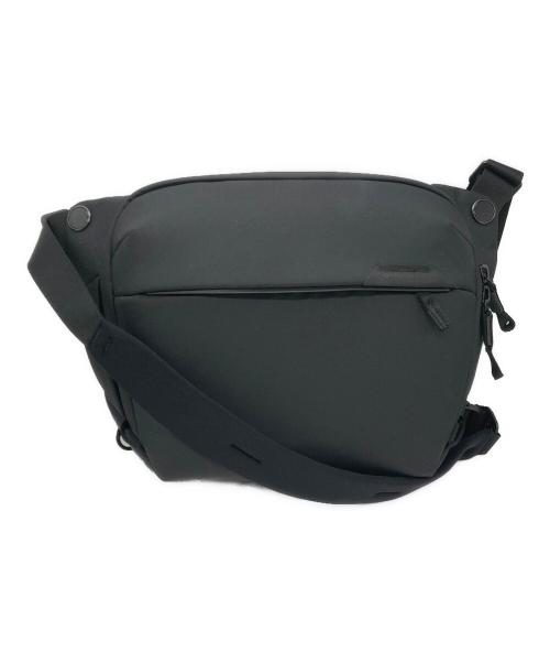 peak design（ピークデザイン）peak design (ピークデザイン) everyday sling 6L ショルダーバッグ ブラックの古着・服飾アイテム