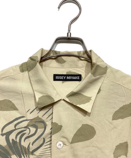 ISSEY MIYAKE（イッセイミヤケ）ISSEY MIYAKE (イッセイミヤケ) オープンカラーシャツ ベージュ サイズ:3の古着・服飾アイテム